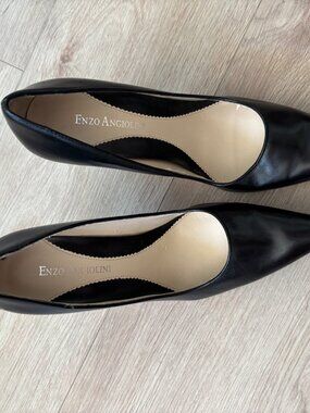 Enzo Angolini classic heels